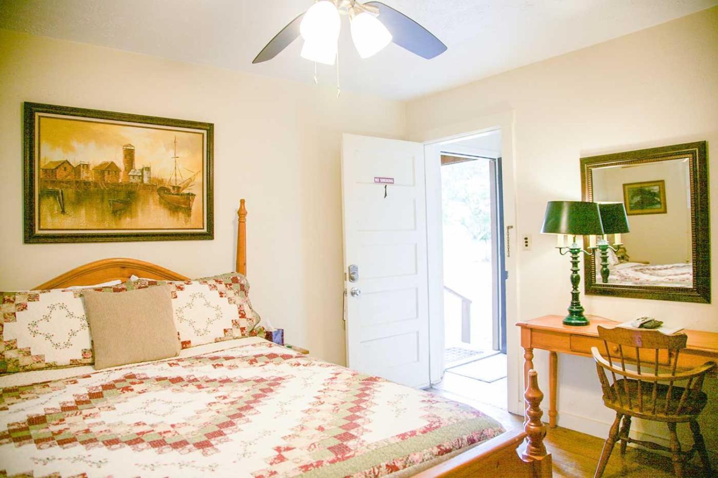 Shiner Country Inn Dış mekan fotoğraf